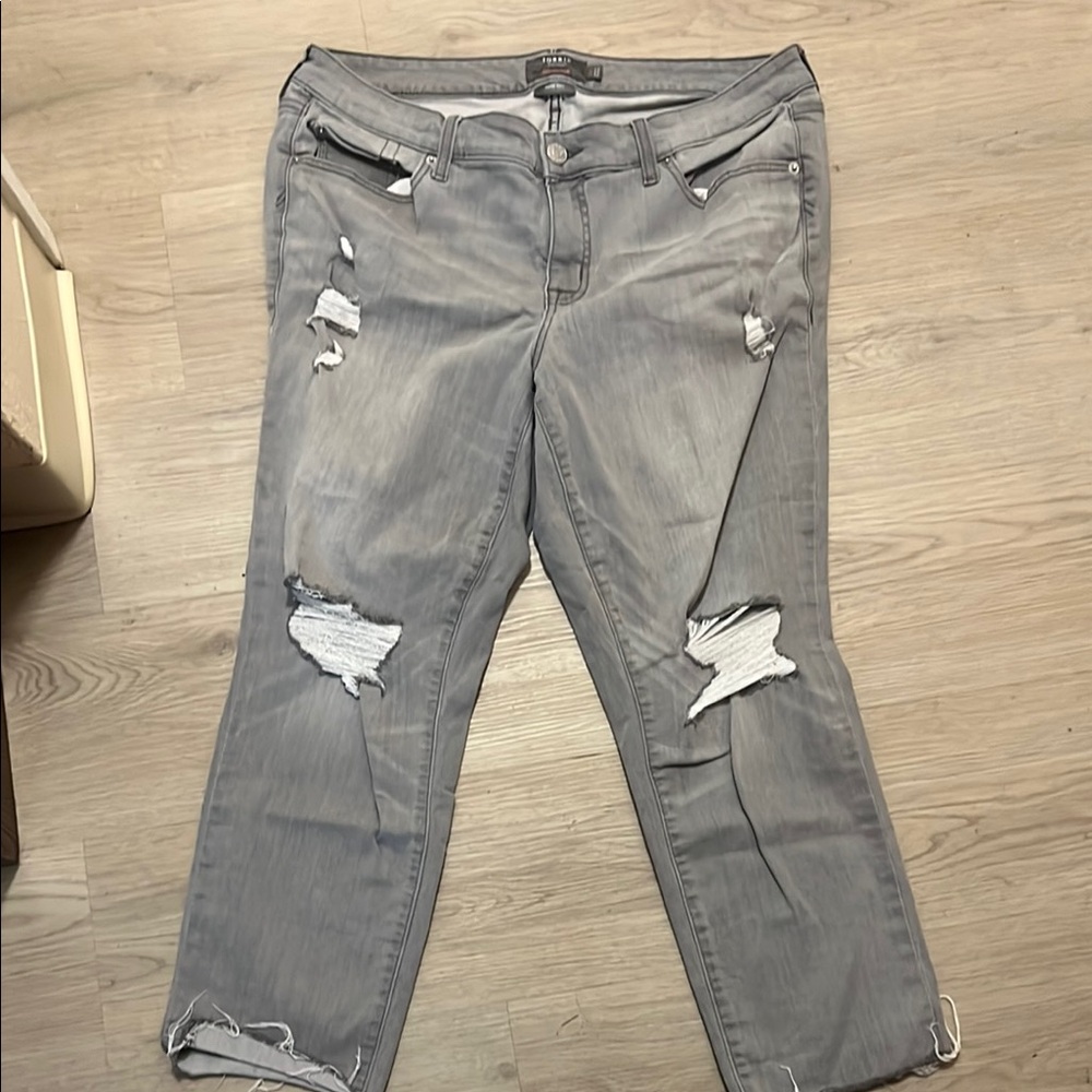 Gray Distressed Women's Jeans